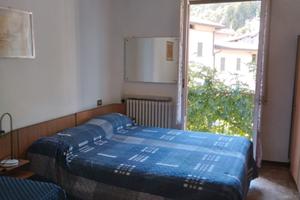 Monolocale arredato con balcone a Magreglio