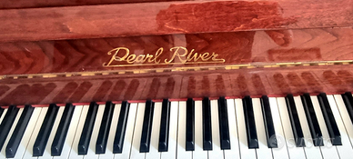 Pianoforte verticale Pearl River