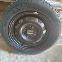 Cerchio ford completo di pneumatico