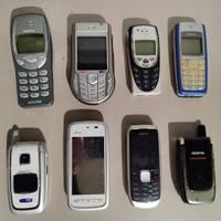 Lotto di n.8 cellulari Nokia vintage da collezione