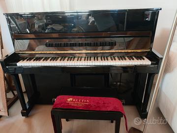 pianoforte nero lucido 
