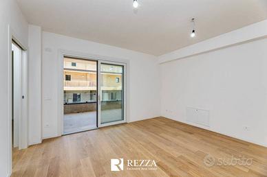 Appartamento di 85 m² con 3 locali e box auto a Ro