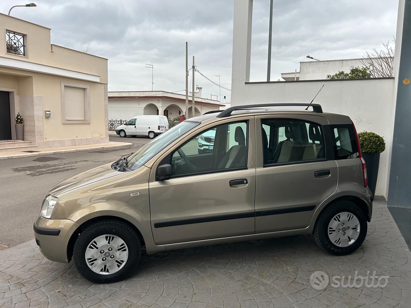 FIAT PANDA (2007) 1.2 B/MET 44KW 5P COPRICERCHIO R14 LEGGERMENTE STRISCIATO  735644294 - Autodemolizione Trentaricambi