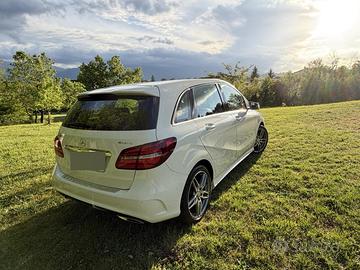 Mercedes-Benz Classe B200 CDI 4Matic AMG