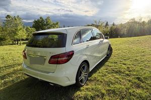 Mercedes-Benz Classe B200 CDI 4Matic AMG