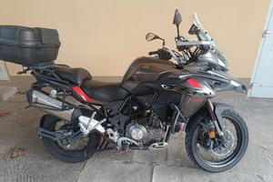 benelli trk 502 x 