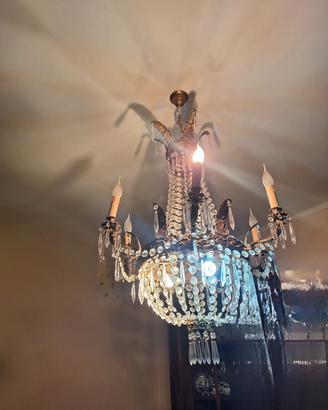 lampadari con brindoli eleganti.