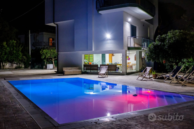 Villa piscina mare paestum vacanze