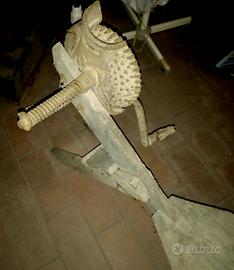 Vecchia sgrana pannocchie manuale