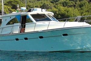 Goldstar 460 2011 2 cab 2 toi + marinaio 2x450 fpt