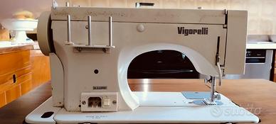 Macchina da cucire Vigorelli Maxi 3000 con mobile