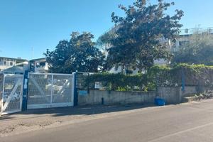 Box 15 mq circa in residence via stazione