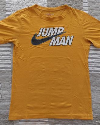 T-shirt Jordan taglia L junior