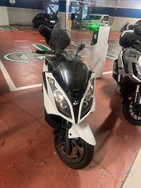 Kymco Downtown 300i