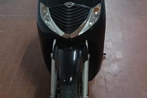 Honda sh 150 i.   