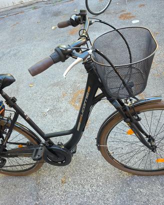 Bicicletta con cambio shimano 28