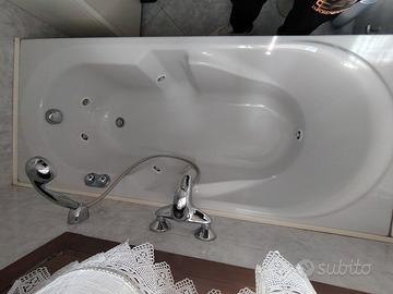 vasca idromassaggio 