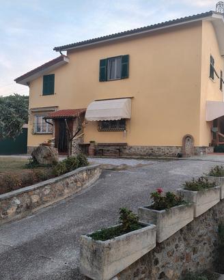 Villa semi-indipendente 