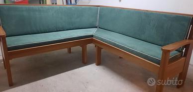 Panca angolare in legno
