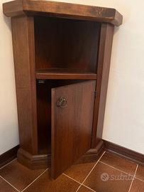 Mobiletto ad angolo