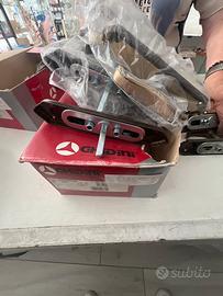 Maniglie per finestre a farfalla Ghidini