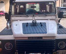 Land rover defender 90