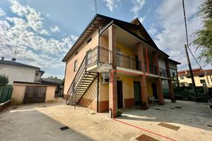 PORZIONE DI BIFAMILIARE A MARTINENGO