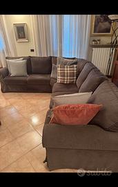 Divano angolare con pezzo letto