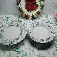 servizio 8 piatti in ceramica con omaggio 
