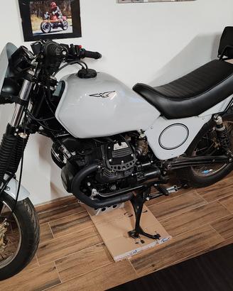 MOTO GUZZI 750