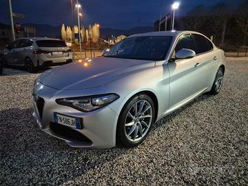 Alfa Romeo Giulia 2.2 Turbodiesel 150 CV AT8 Busin