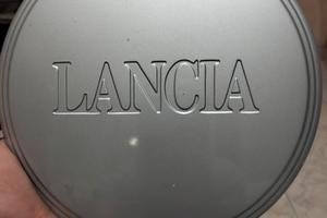 borchie lancia Thema lx