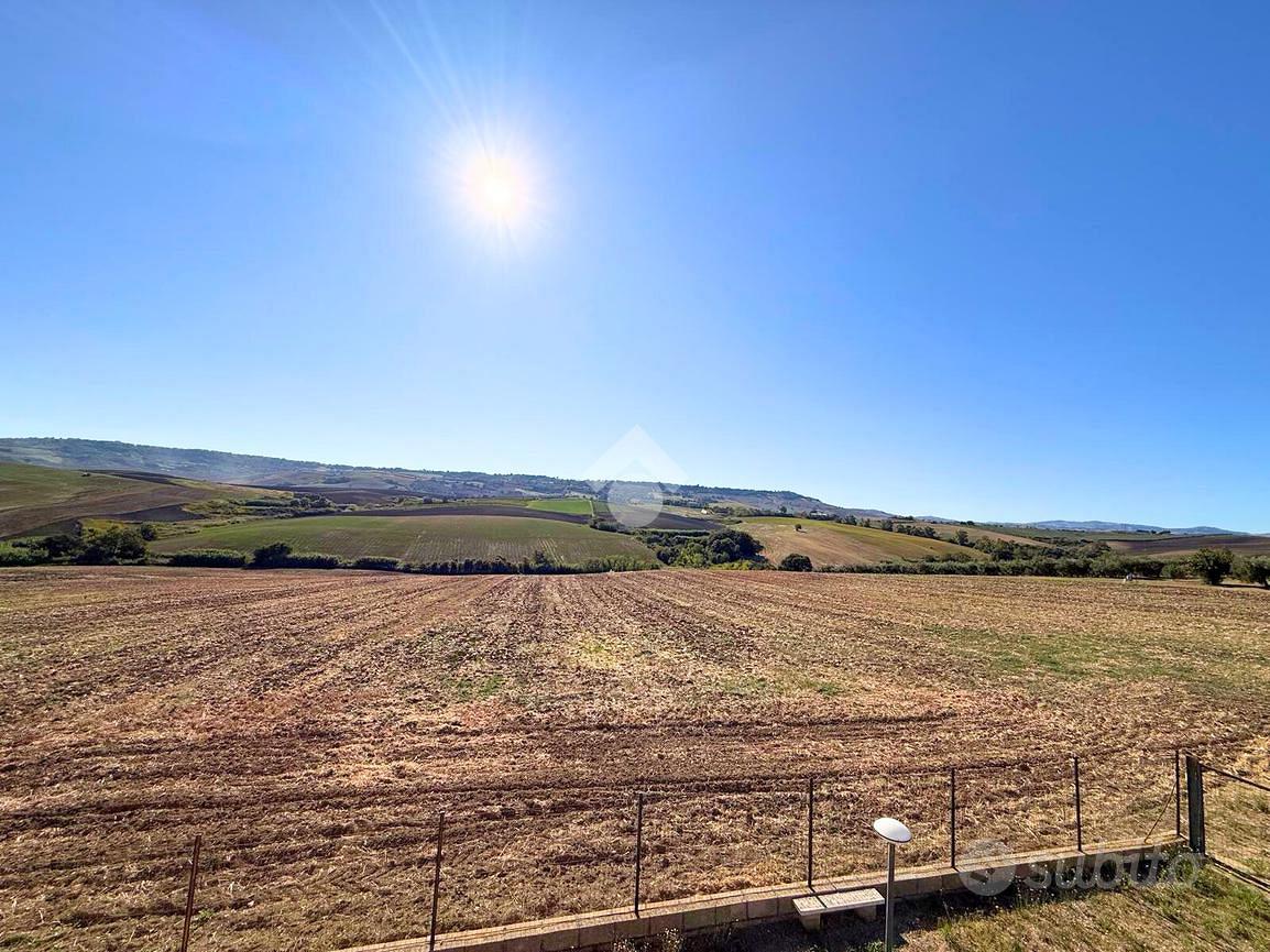 RUSTICO A MONTENERO DI BISACCIA - Altro