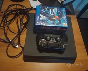Ps4 500 GB controller cavi più giochi 165 euro 