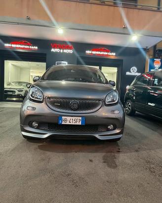 Smart ForFour 90 0.9 Turbo twinamic JBL brabus