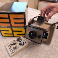 Polaroid EE22 Land Camera modello vintage