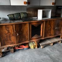 Mobile credenza