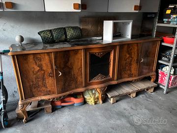 Mobile credenza