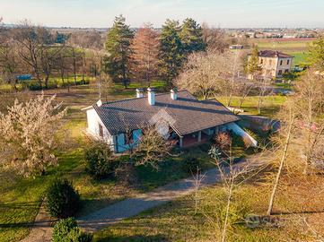 VILLA SINGOLA A FORLÌ