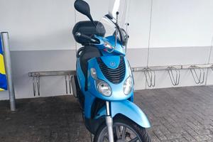 Piaggio carnaby 200 