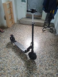  monopattino elettrico 
