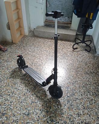  monopattino elettrico 