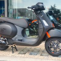 Piaggio Vespa GTS 125 Super Sport 2023