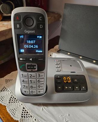 Gigaset E560A - Telefono Cordless DECT con Segrete