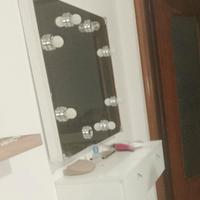 mobile trucco 