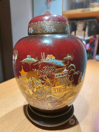 Vaso Carlton Ware