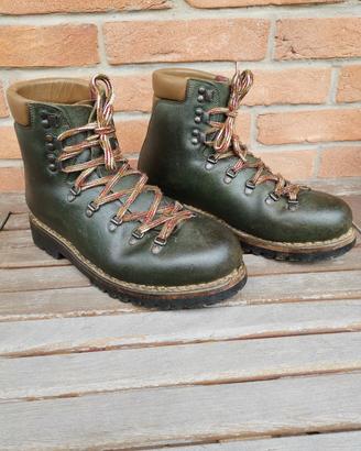 scarponi da montagna