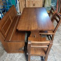 tavolo 3 sedie cassapanca 