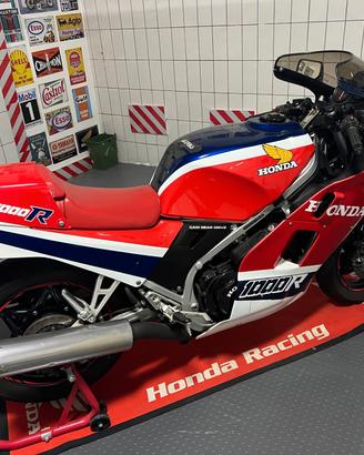 Honda VFR 1000 Sport