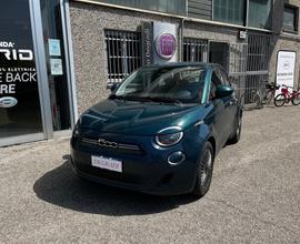 Fiat 500 FULL ELECTRIC: 320 KM di autonomia